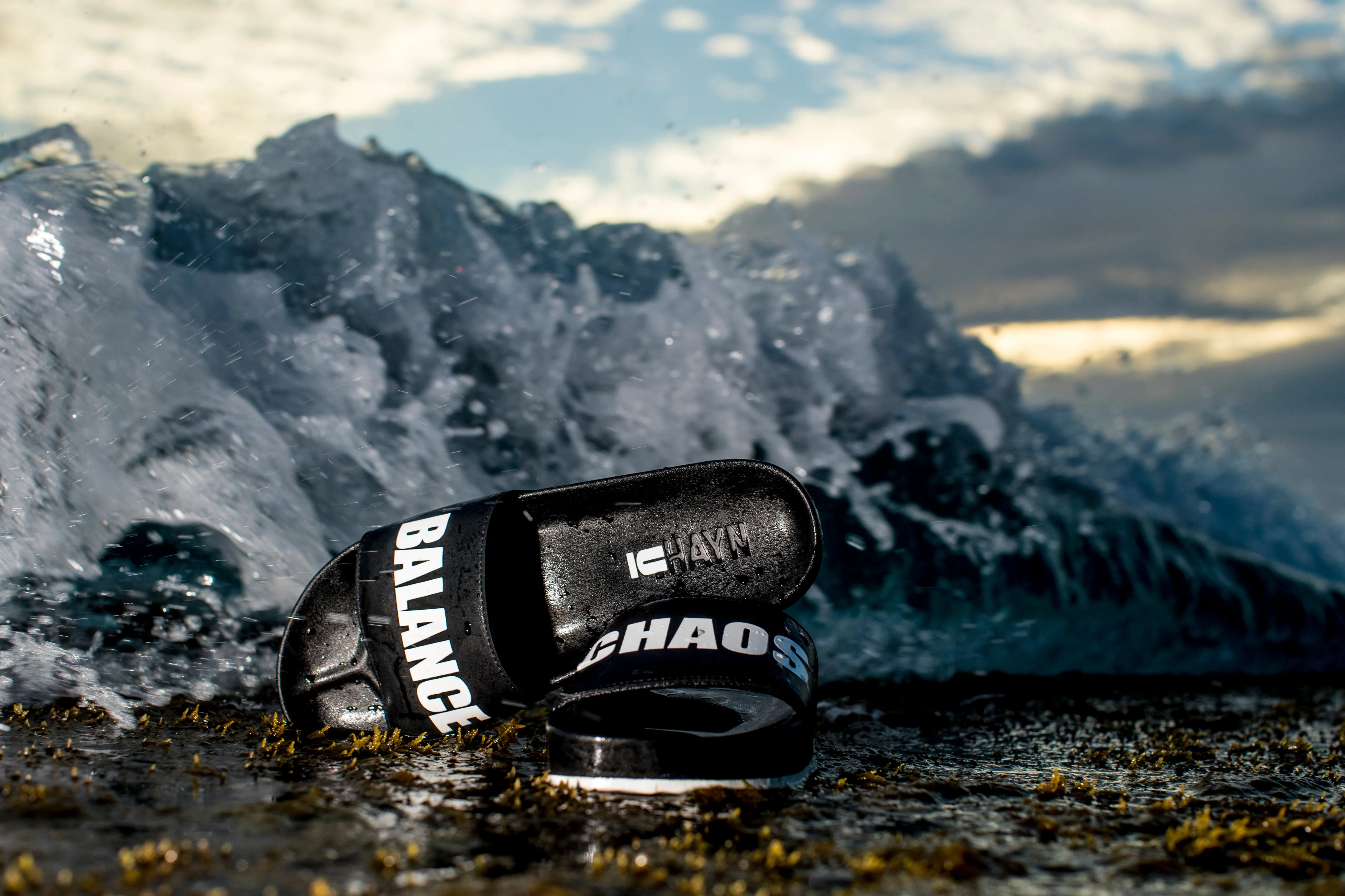 CHAOS/BALANCE Slide (UNDERCOVER X HAYN) Black