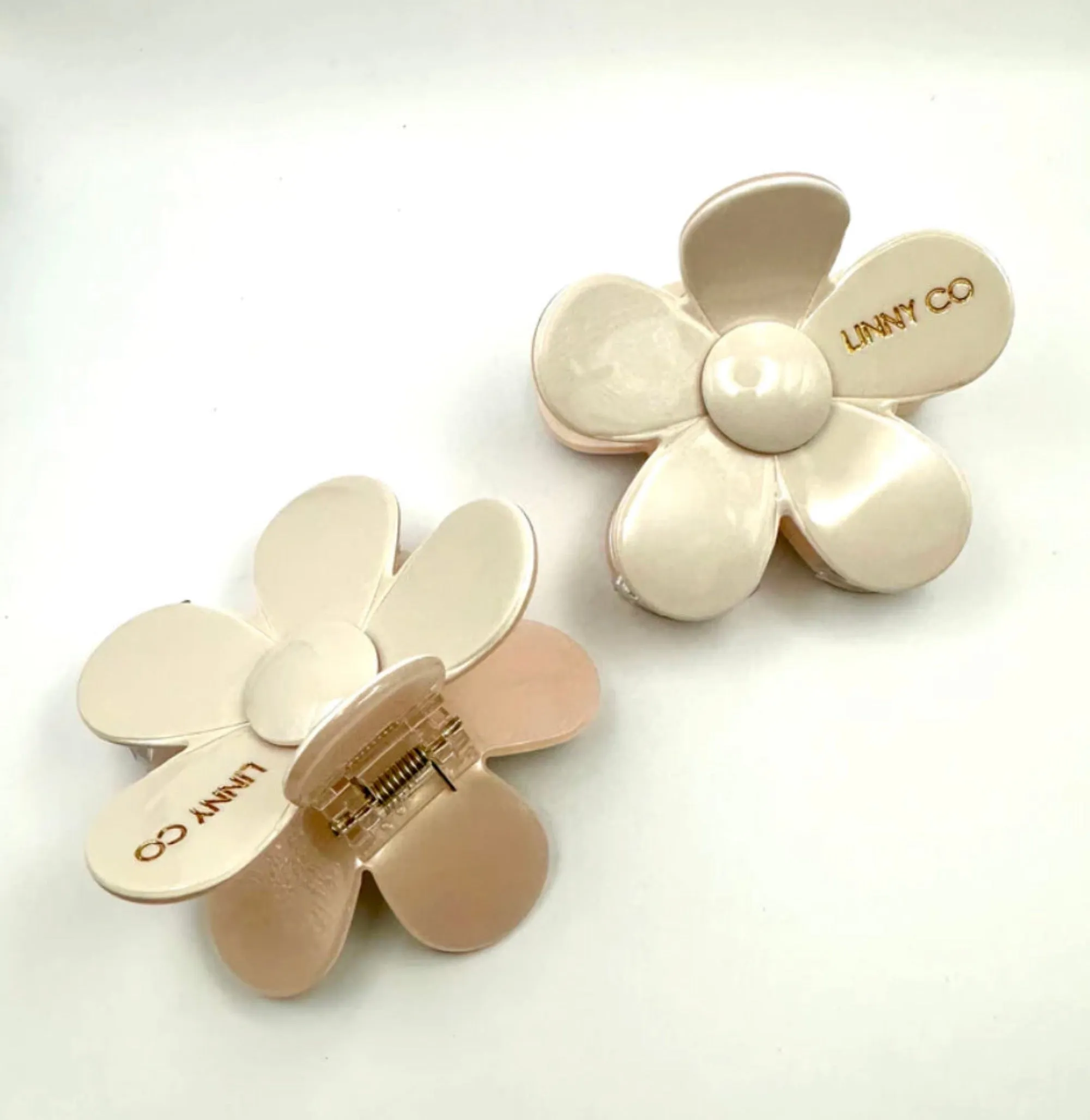 Gigi Flower Claw Clips