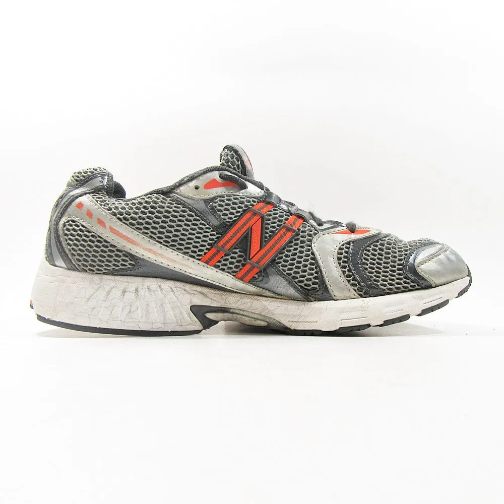 NEW BALANCE 749