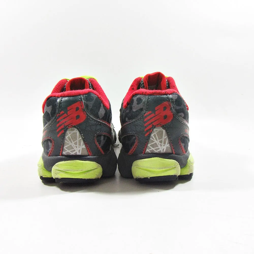 NEW BALANCE 890