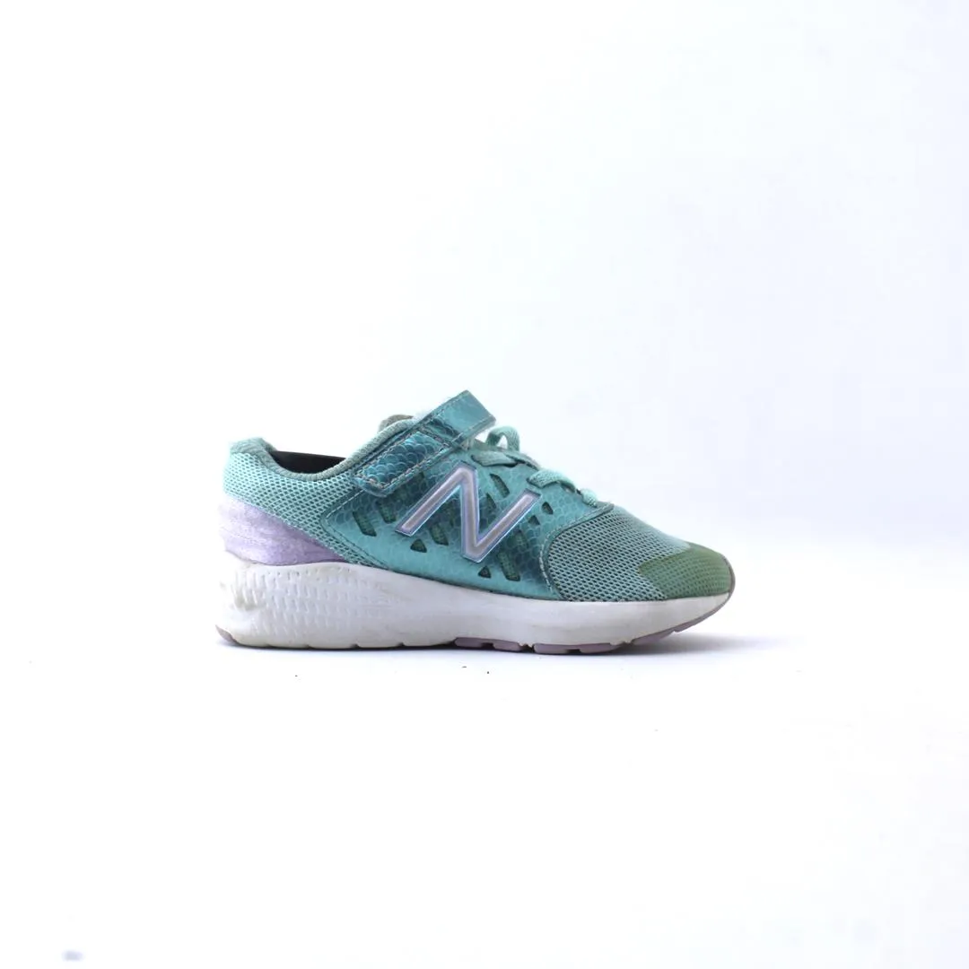 NEW BALANCE -