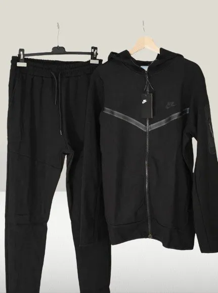 Tech Fleece Negru Model-2023 [SET COMPLET]